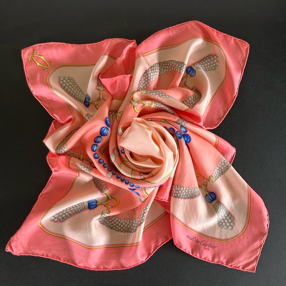 ~CARTIER~ must de Cartier 100% silk scarf beautiful used condition.